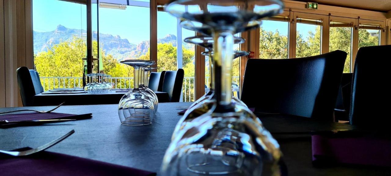 Le Relais Des Lavandins Le Muy Eksteriør bilde